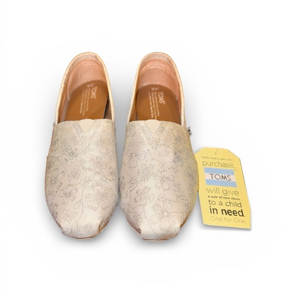 TOMS Metallic Floral Jacquard Classic Slip-On Shoes - Picture 4 of 11